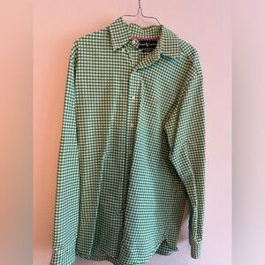 Nice Ralph Lauren button down shirt. Long sleeve size M